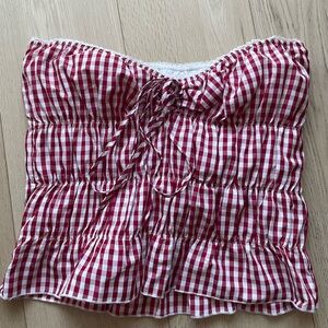 🎅🏻 Rebellious One Red White Lace-Trimmed Gingham Top